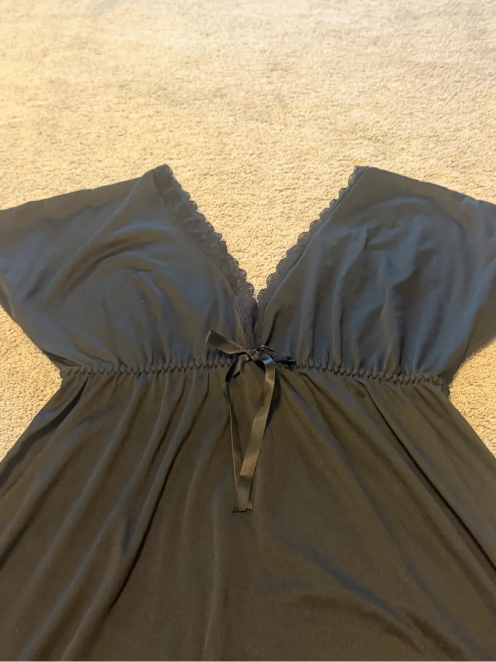 N/A feminine black